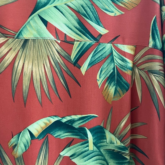 Mens Tommy Bahama M like new - Picture 7 of 9